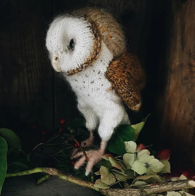 Barn Owl knitted Kit